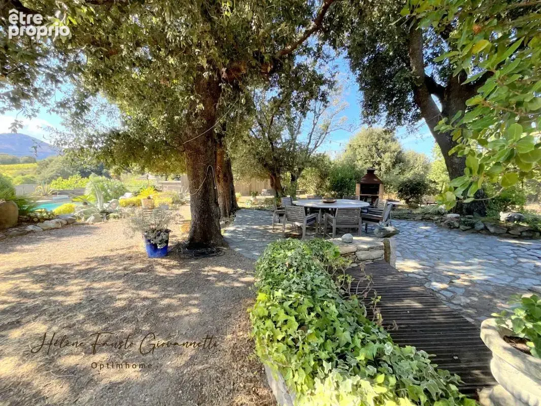 PATRIMONIO – Propriété de charme avec 5 logements, piscine et terrain de 1 440 m² - photo 32