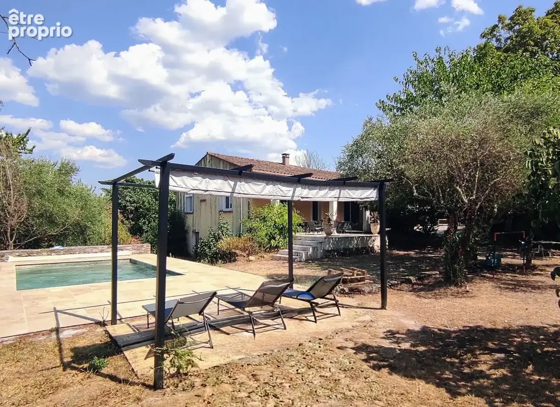 Maison de plain-pied 116 m2   4 chambres   piscine   garage   sous-sol   terrain de 1 595 m2 - photo 2