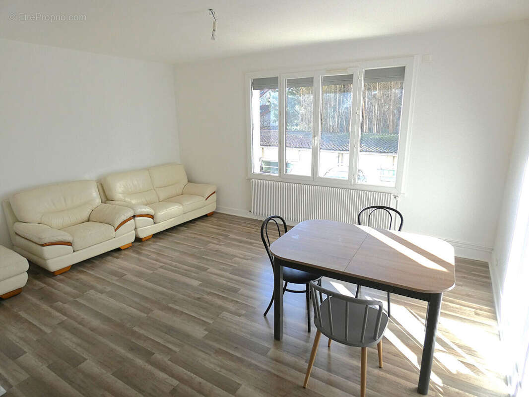 Appartement à NANTERRE