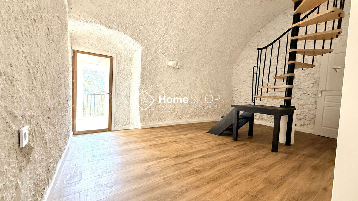 Appartement 60 m² à Les Pennes-Mirabeau  - photo 7