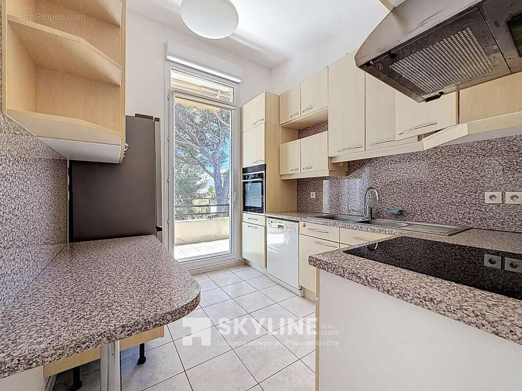 Appartement à MARSEILLE-9E