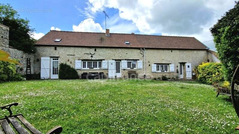 Dpt Essonne (91), à vendre proche de Méréville propriété 8 pièces avec maisonnette, jardin clos, cave et garage - photo 11