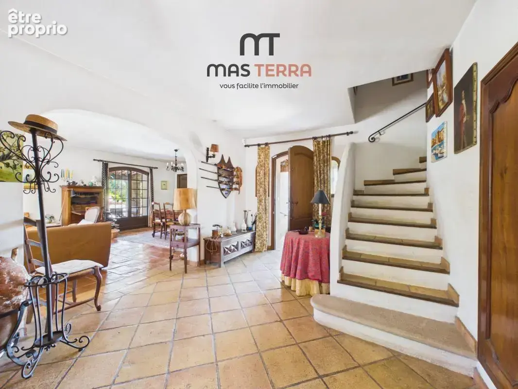 Maison 147 m² à Grasse  - photo 8