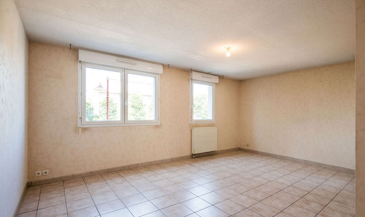 Appartement Rodez 3 pièce(s) 62.98 m2 - photo 2