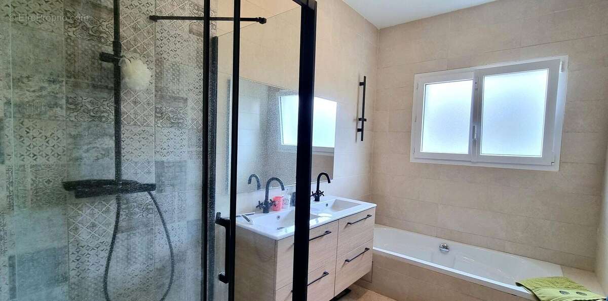 Maison à BELLEGARDE-EN-FOREZ