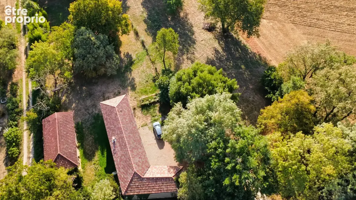Ferme de 128m2 avec dépendance de 45m2 et terrain de 6000m2 - photo 4