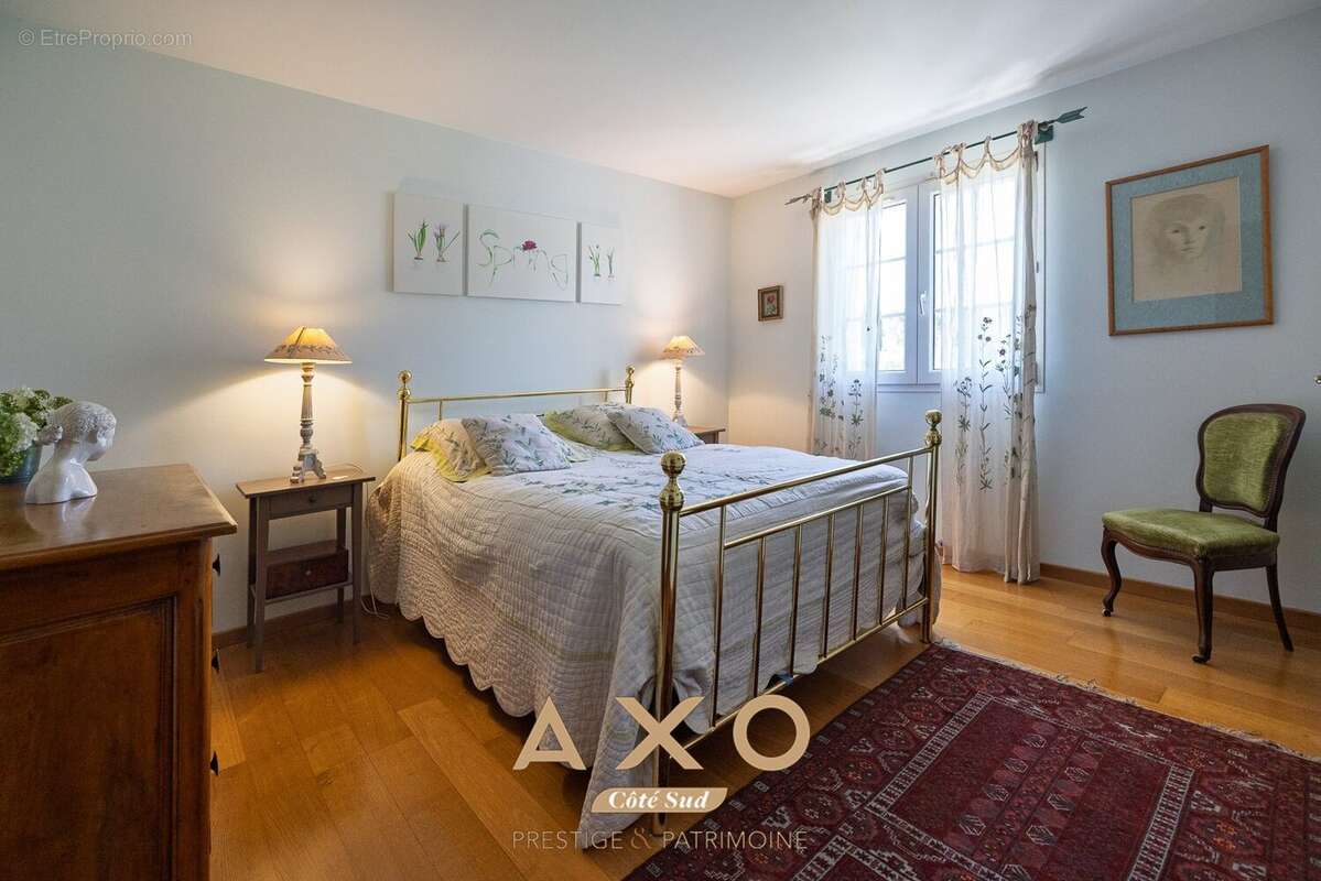 Maison à MEYRARGUES