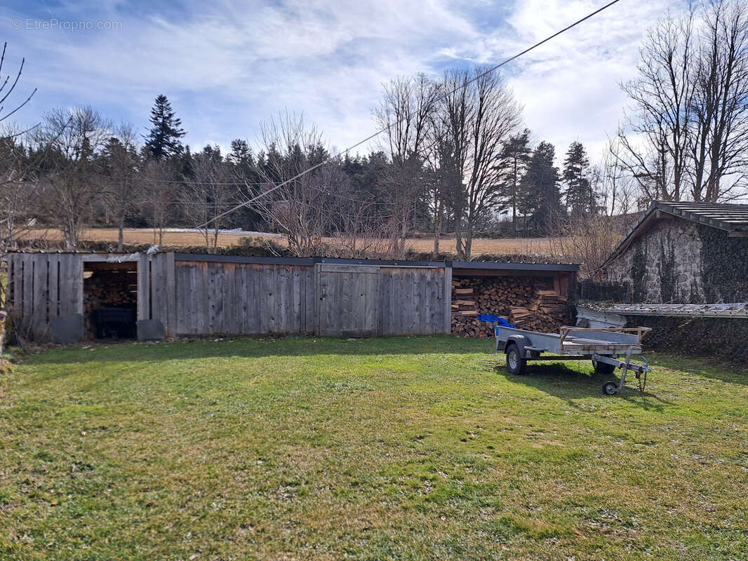 Maison à LE CHAMBON-SUR-LIGNON