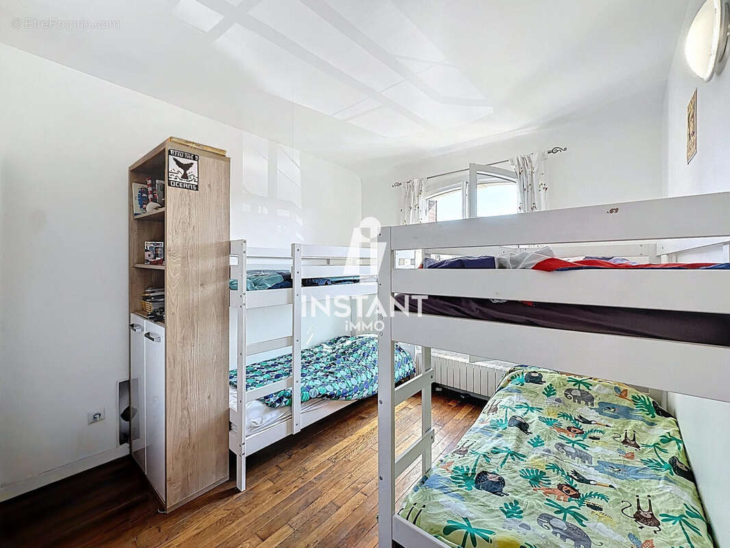 Maison à SAINT-MAUR-DES-FOSSES