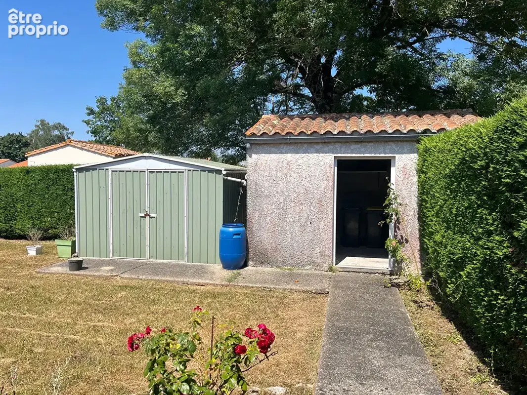 Maison familiale avec jardin et garage à SAUJON - photo 9