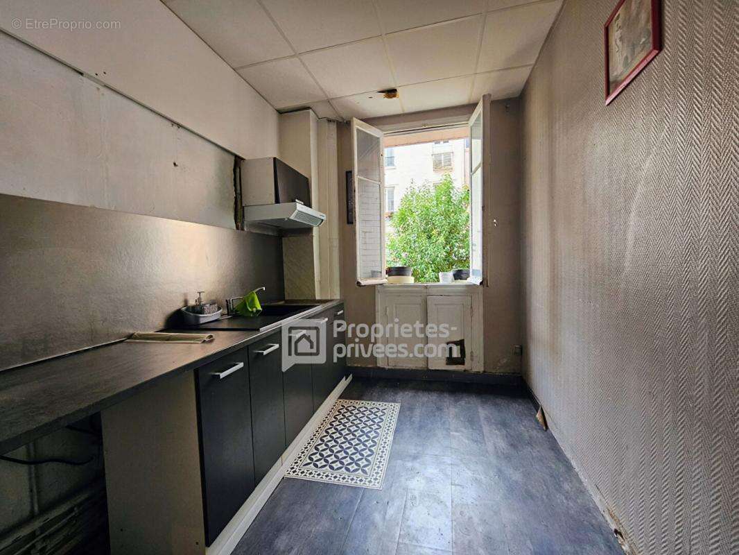 Appartement à SURESNES