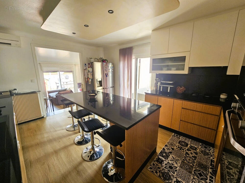 Maison à SAINT-ESTEVE