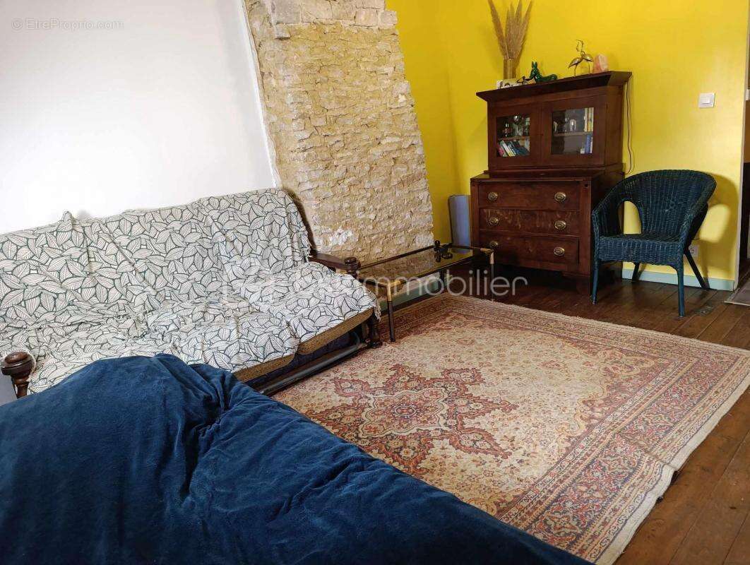 Appartement à NONANT-LE-PIN