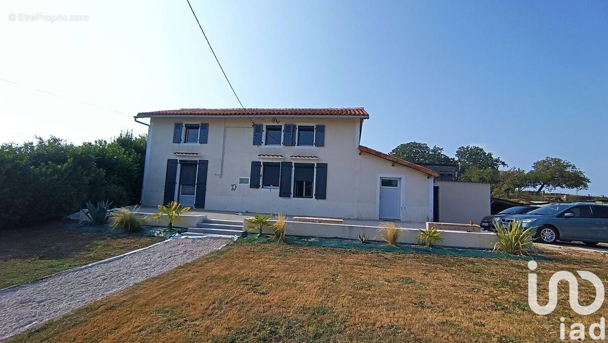 Photo 1 - Maison à CHAIL