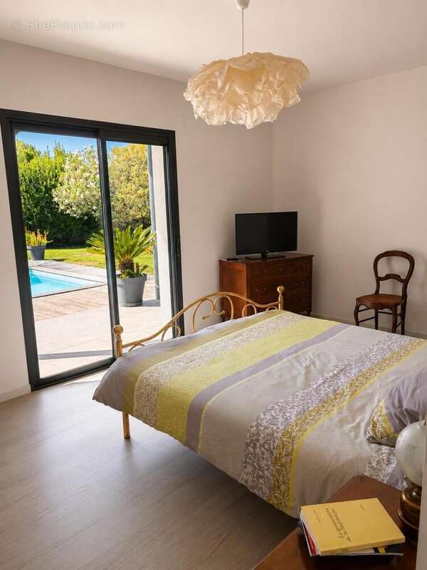 Maison 180 m² à Gujan-Mestras  - photo 4