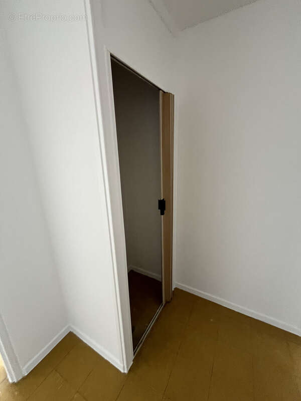 Appartement à PORT-DE-BOUC