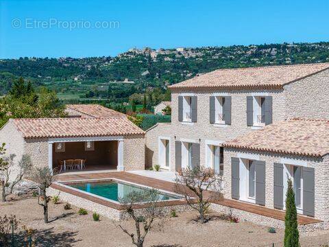Maison à GORDES