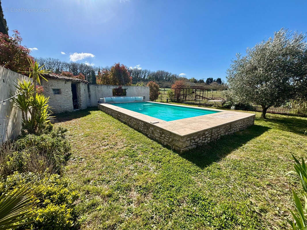 Maison à BONLIEU-SUR-ROUBION