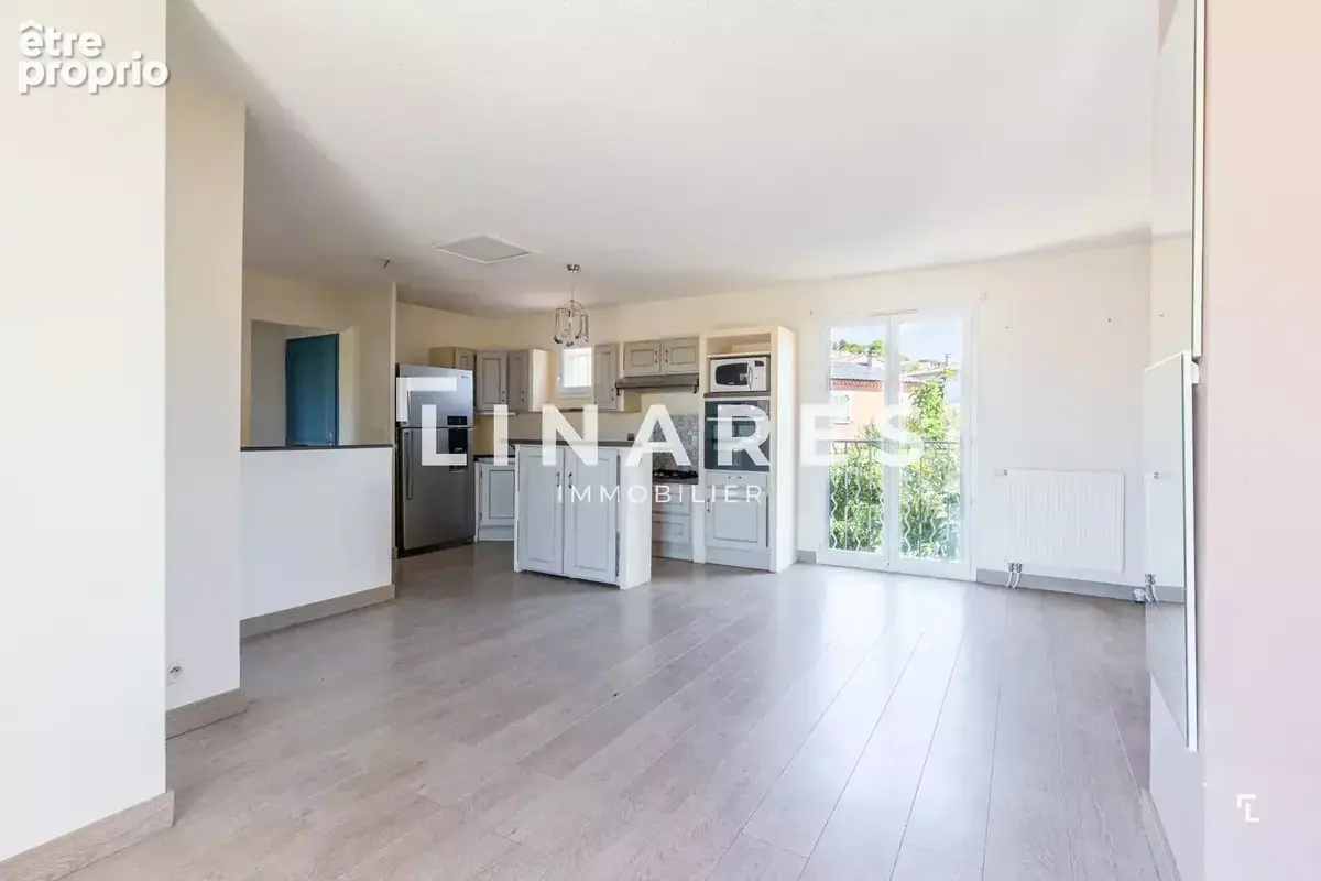 LA VILLA PALAMA - Villa T7 de 154 m2 - Piscine - Terrain de 576 m2 - 13013 Château-Gombert - photo 15