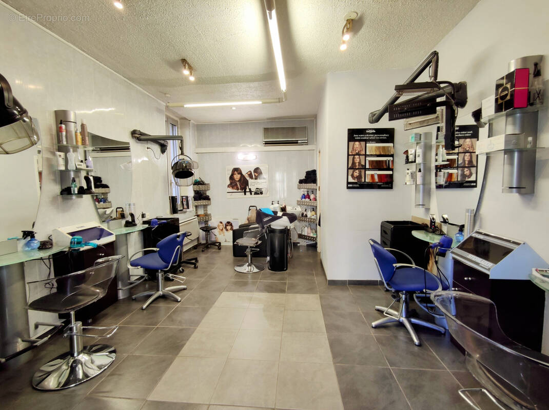 Commerce à LAMALOU-LES-BAINS