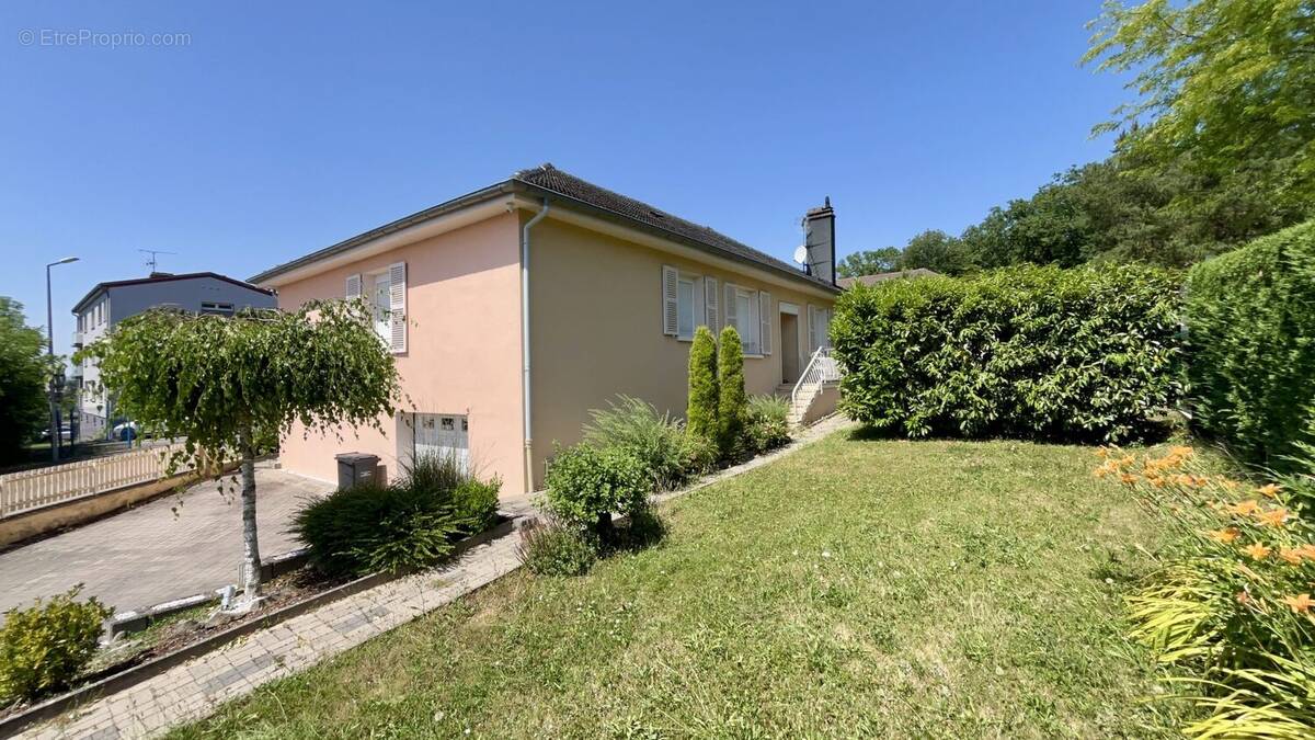 Maison à GUENANGE