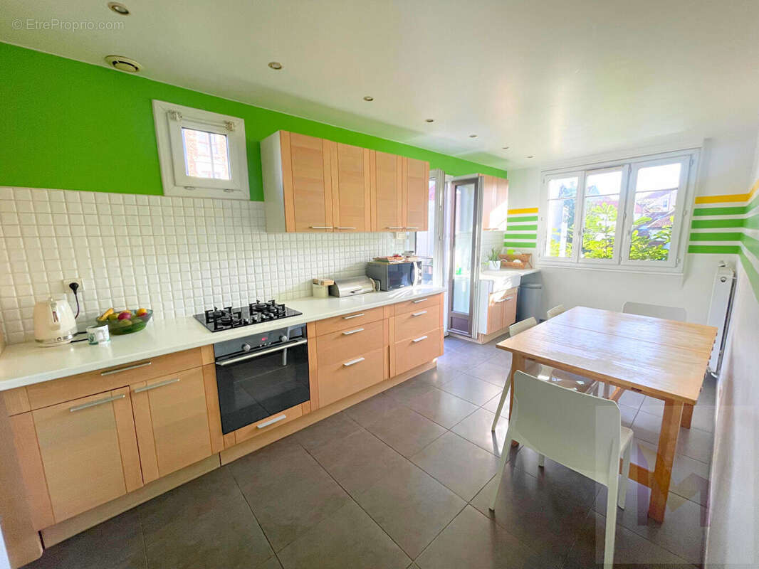 Maison à NEUILLY-PLAISANCE