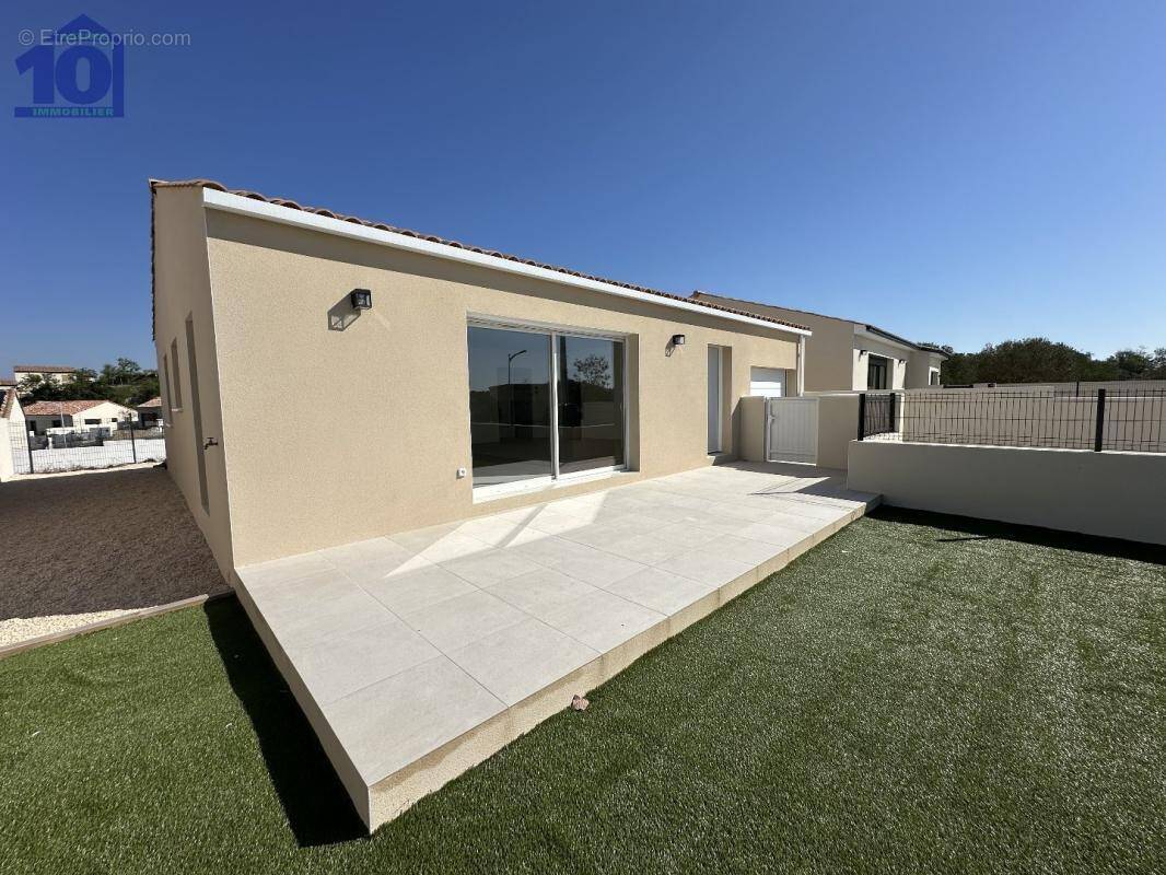 Maison à NISSAN-LEZ-ENSERUNE