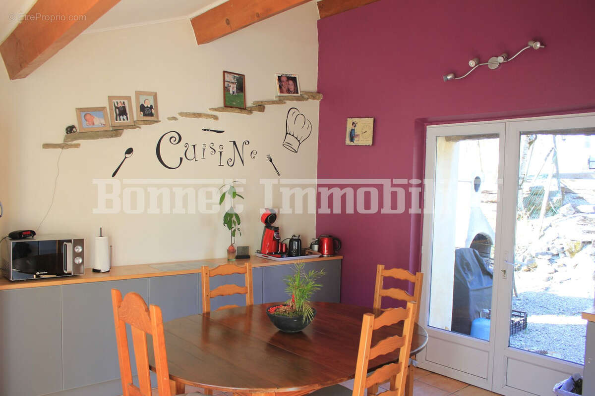 Maison à CHAUDEBONNE