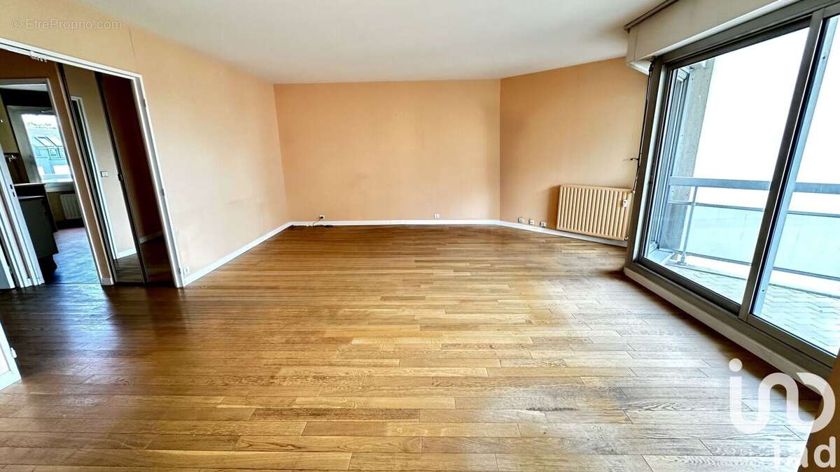 Photo 4 - Appartement à COURBEVOIE