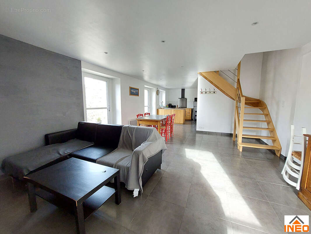 Maison à LA BAUSSAINE