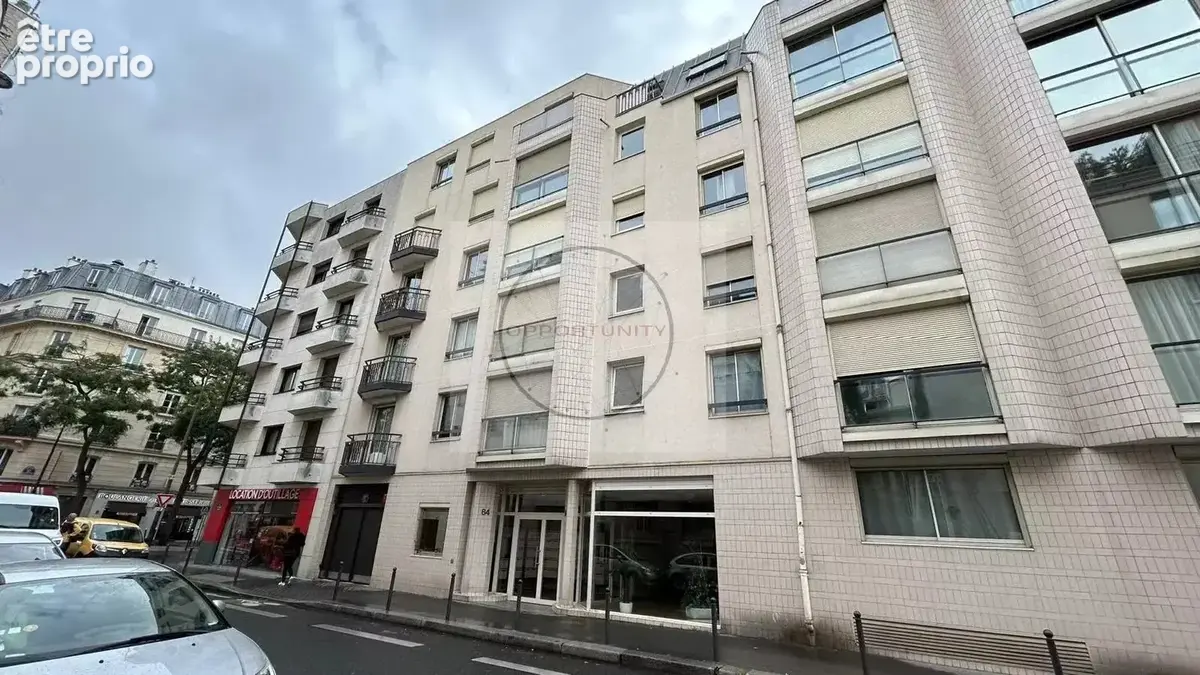 Appartement à PARIS-20E