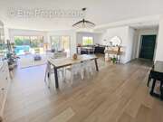 Maison à CASTELGINEST