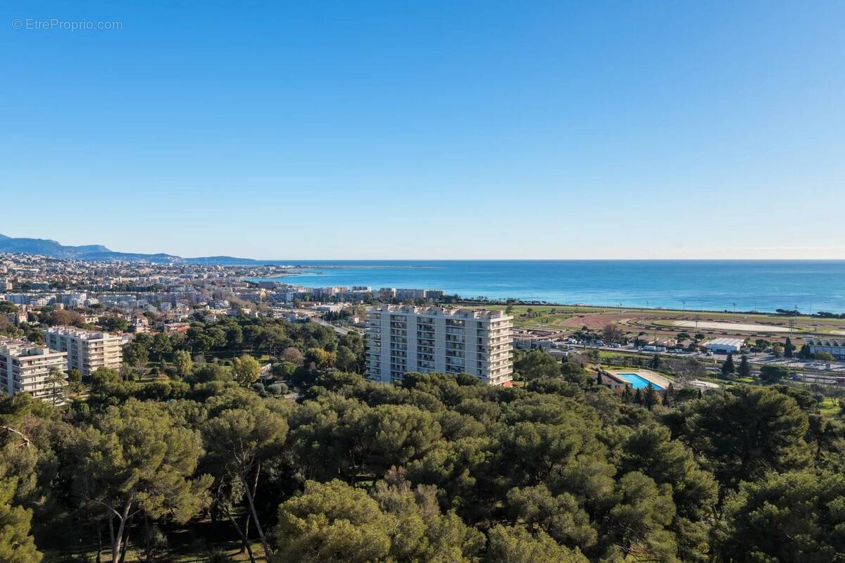 Appartement à CAGNES-SUR-MER