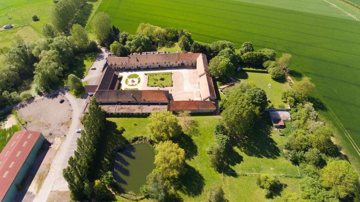 Maison à COULOMMIERS