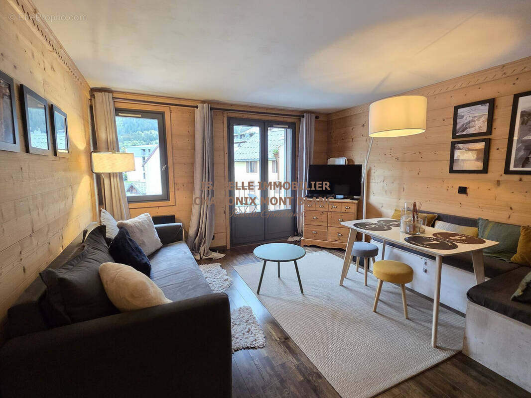 Pièce de vie / Vente appartement Chamonix - Appartement à CHAMONIX-MONT-BLANC