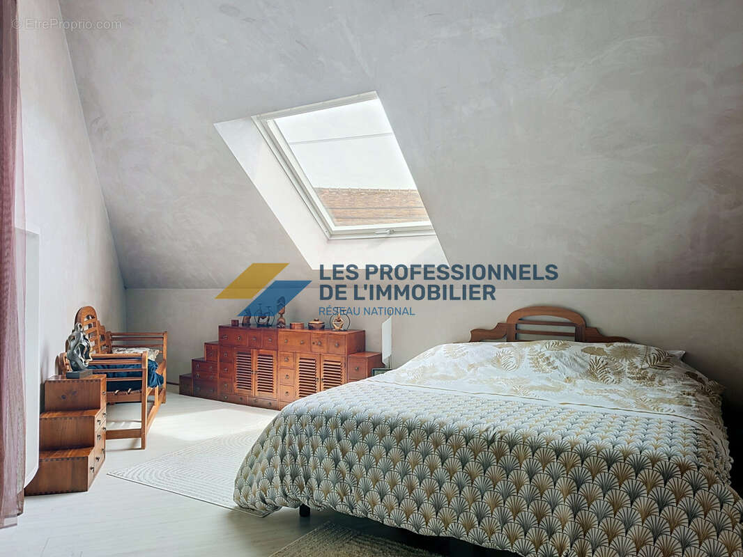 Maison à AMILLY