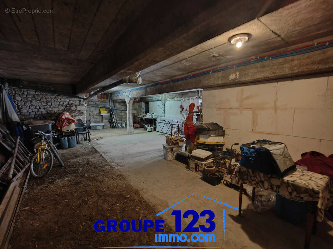 Un bien atypique avec vue sur l’Yonne et de multiples possibilités - photo 24