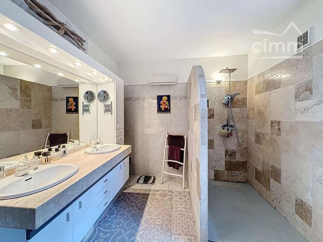 Maison à MALEMORT-DU-COMTAT