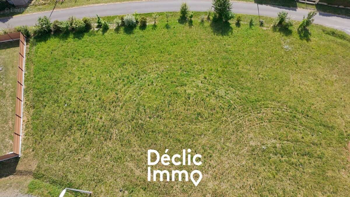 Terrain constructible 664 m² - photo 2