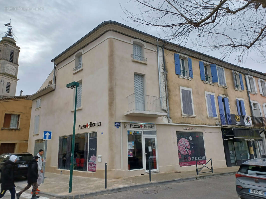 Appartement à VALREAS