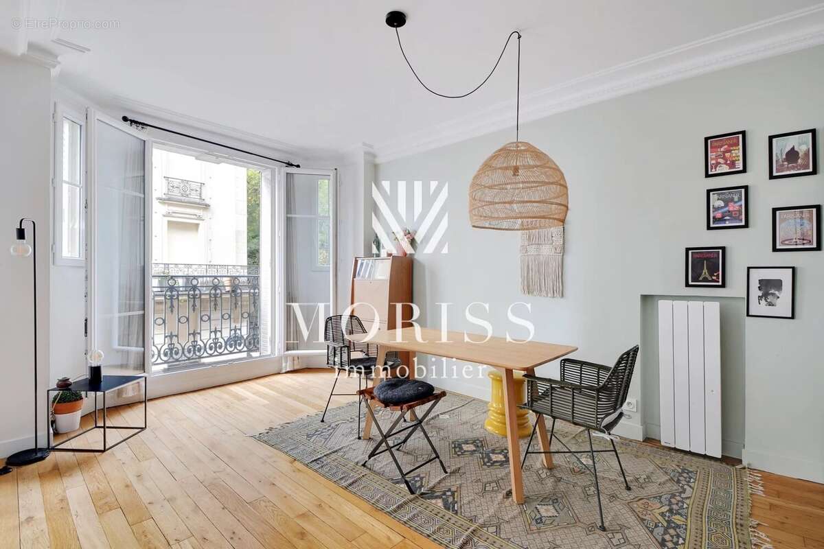 Appartement à PARIS-18E