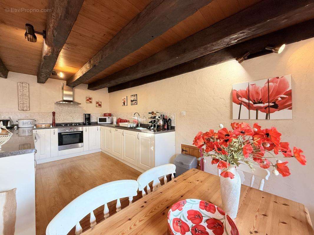 Maison à GRASSAC