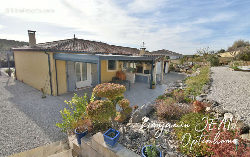 Maison à NISSAN-LEZ-ENSERUNE