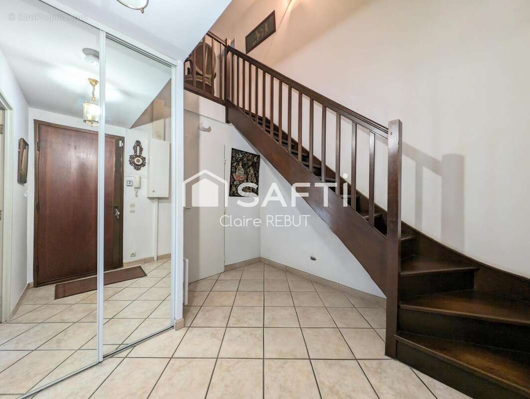 Photo 8 - Maison à LIVRY-GARGAN