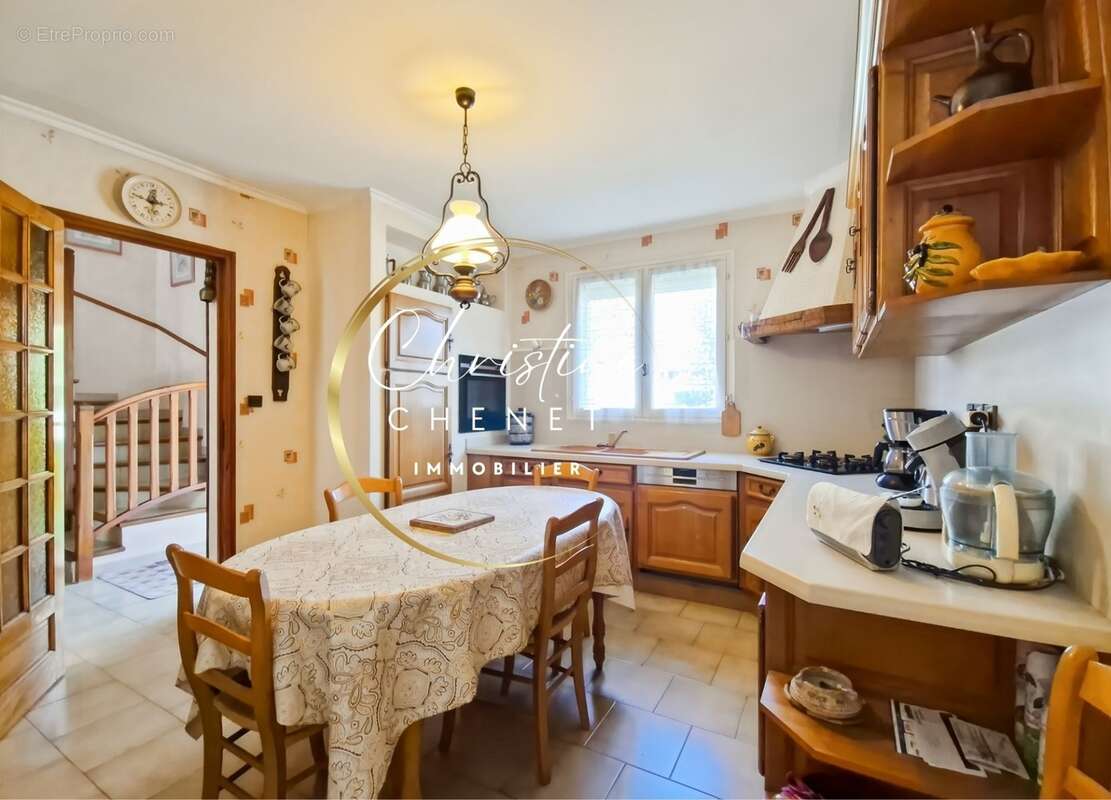 Maison familiale 136 m² avec jardin – 4 chambres – Grand garage. Au calme - photo 7