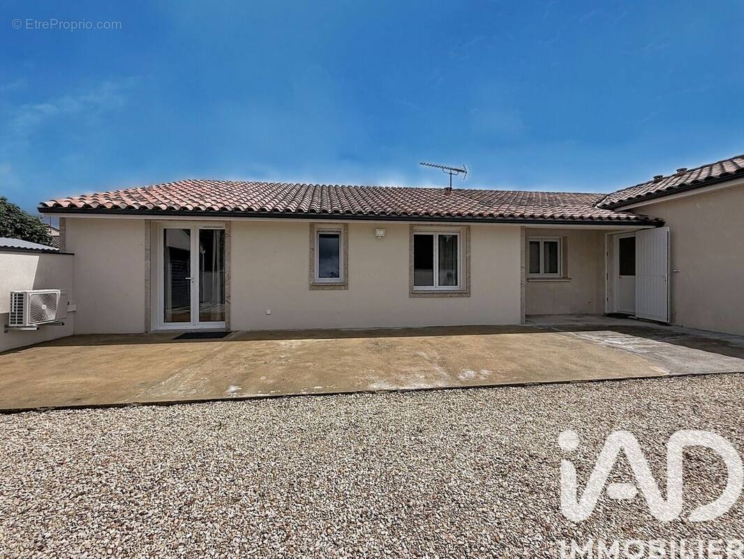 Photo 1 - Maison à CLAM