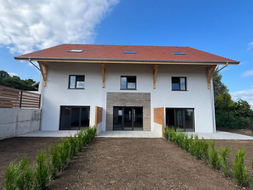 Appartement à ARMOY