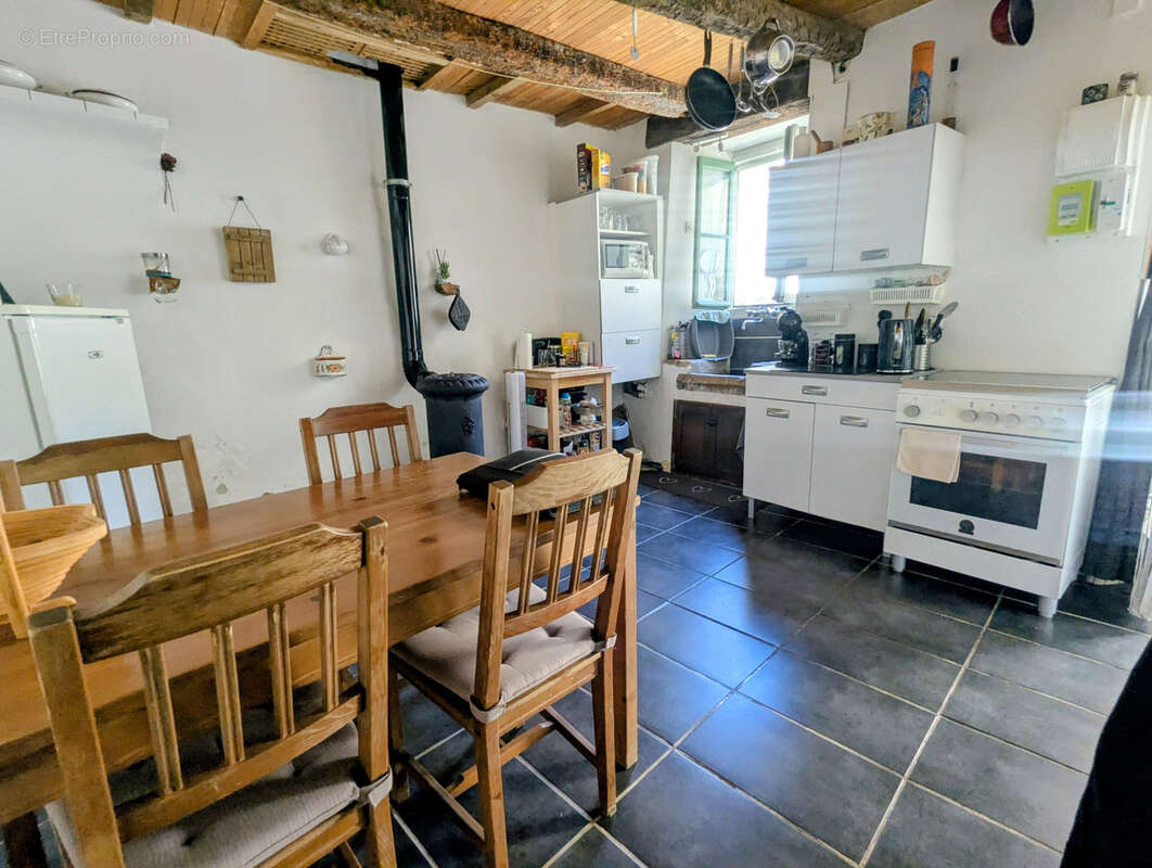 Maison de village avec cour   Charme authentique   La Caunette - photo 6