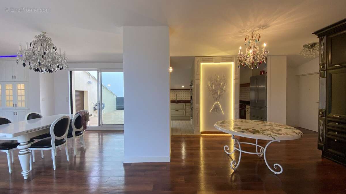 Exceptionnel attique de type 4 pièces de 103 m2 soit 140 m2 hors loi carrez avec 60 m2 de terrasses - photo 31