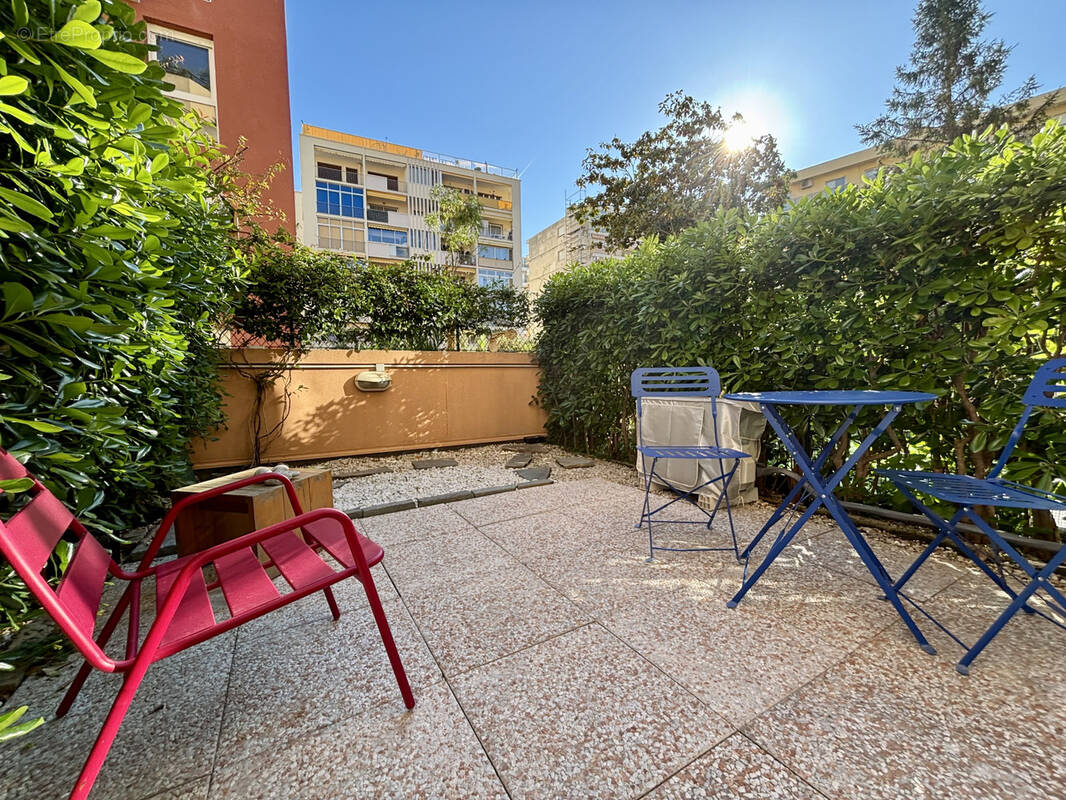 Appartement à ROQUEBRUNE-CAP-MARTIN